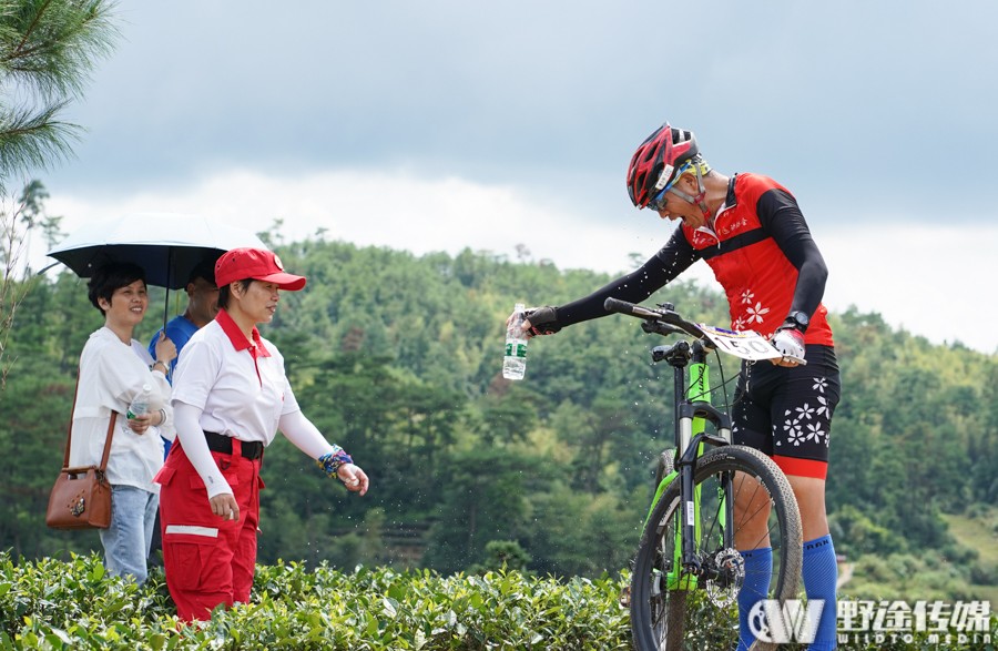 首屆霞浦溪西全國山地越野邀請賽  郭鑫偉強(qiáng)勢奪冠