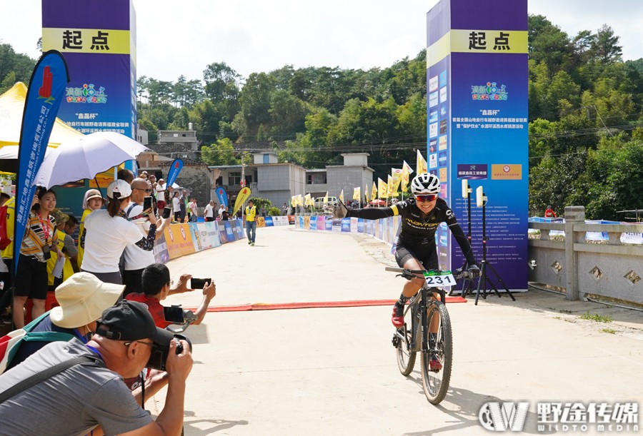 首届霞浦溪西全国山地越野邀请赛  郭鑫伟强势夺冠