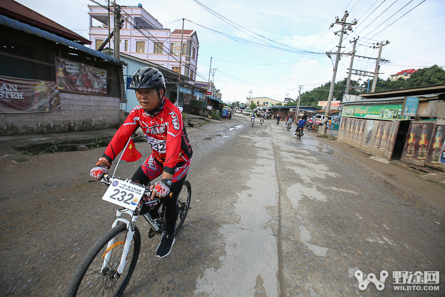 中缅跨国自行车赛：跨国飚车 艾维车队成最大赢家