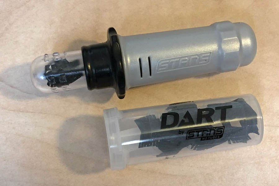 用“飞镖”解决破胎  Stan推出DART真空胎修补工具