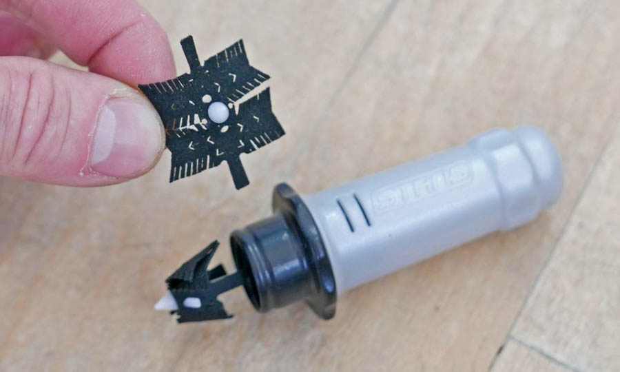 用“飞镖”解决破胎  Stan推出DART真空胎修补工具