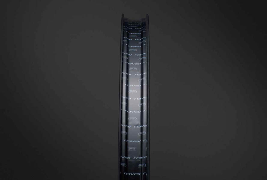 适用不同路面 Roval发布Terra砾石轻量轮组