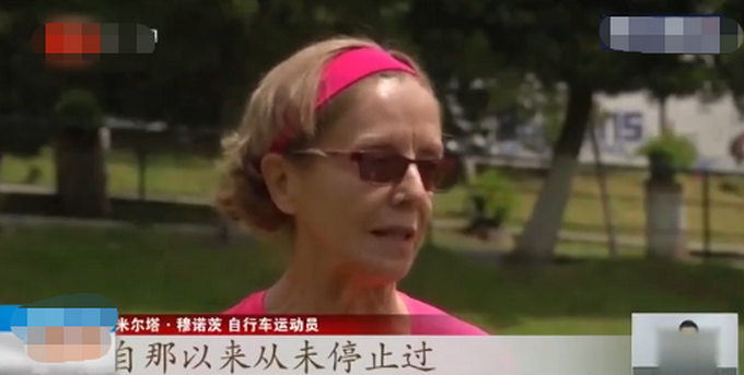 70岁老奶奶骑行玻利维亚“死亡之路”