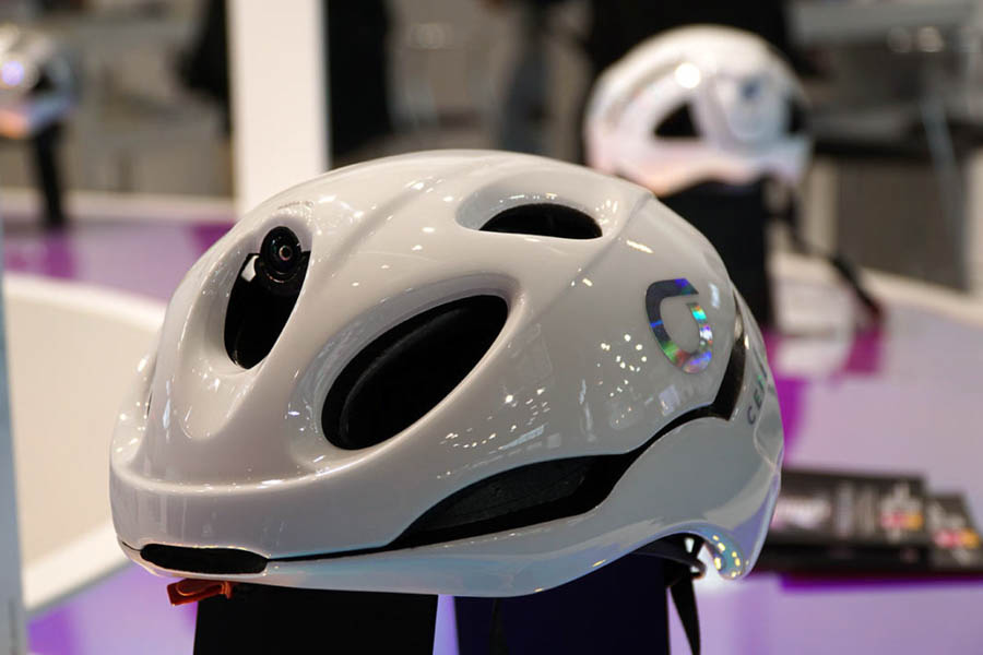 头盔也能有黑匣子 Briko发布490欧元的智能头盔