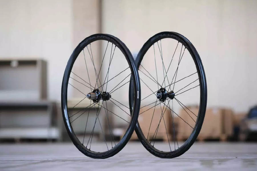 Campagnolo推出新款Bora WTO 33轮组