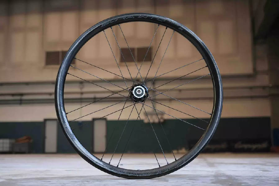 Campagnolo推出新款Bora WTO 33轮组