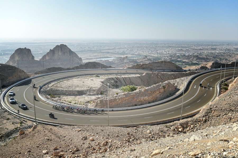 环阿联酋 | S3 亚当耶茨称霸贾巴尔山 大幅领跑GC榜