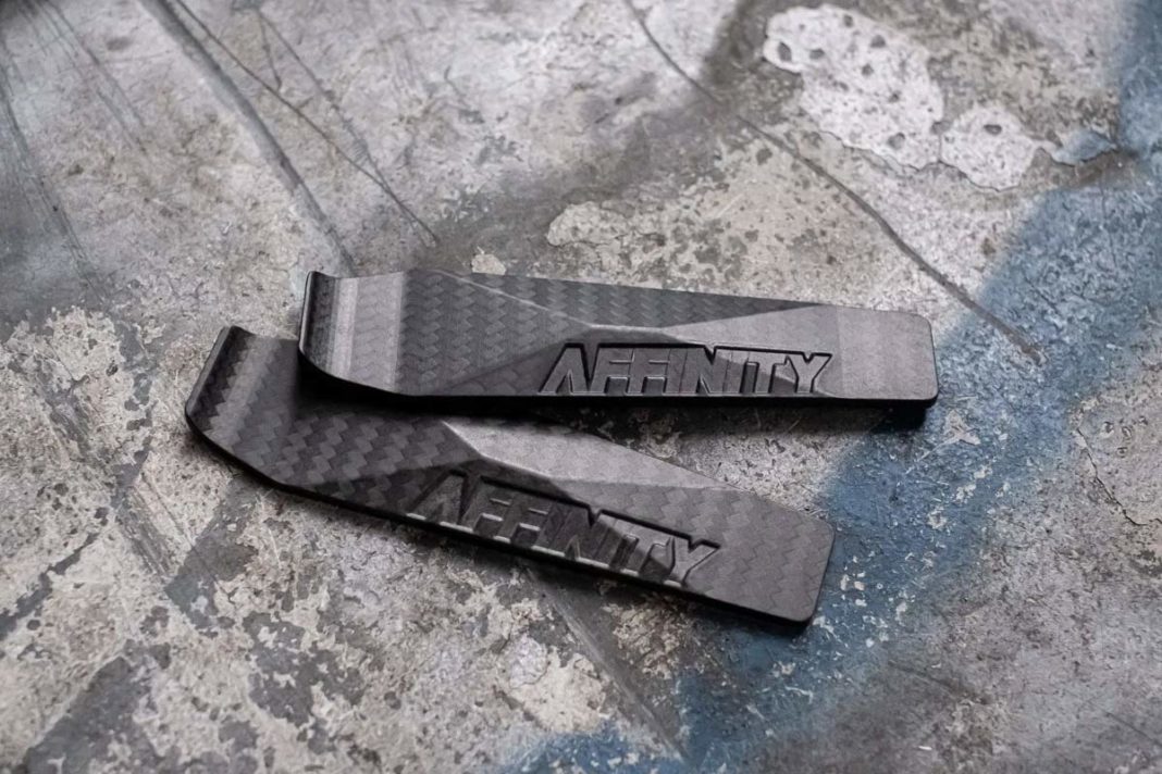 补胎工具也得轻量 Affinity推出碳纤维撬胎棒
