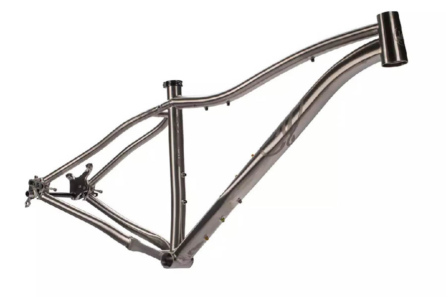 各方面都更大的29er 新款Wayward V2钛架山地