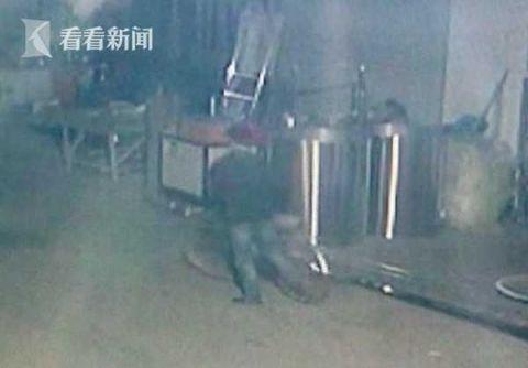 男子凌晨骑行两小时“锻炼” 民警一查把他拘了