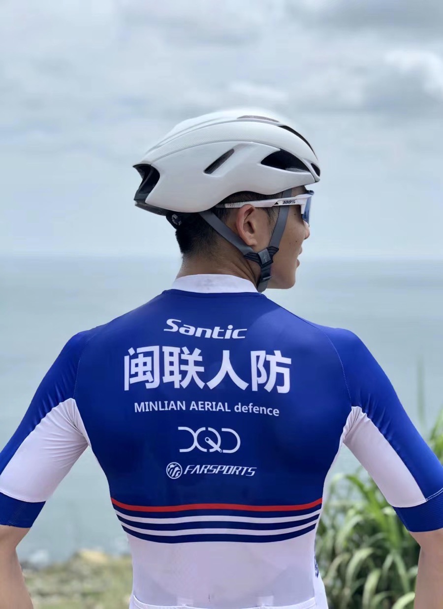 走近“泉州一哥”林炳雨和他的新騎點車行