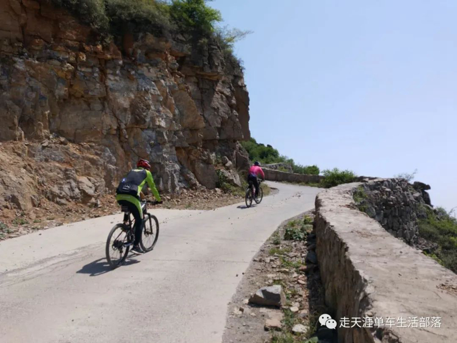 醉恋大垴路，怅怀玉峡关