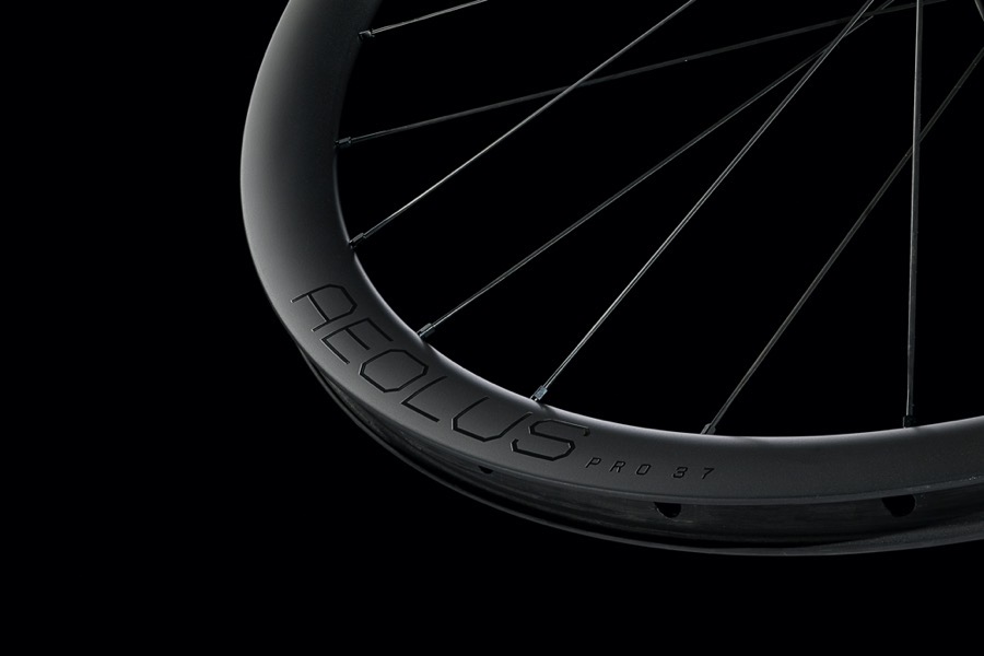 Trek发布全新Émonda车型 Aeolus一体车把/轮组