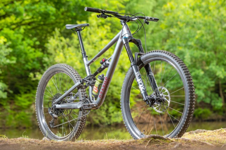 Enduro的另一个选择 Specialized推出新款Status