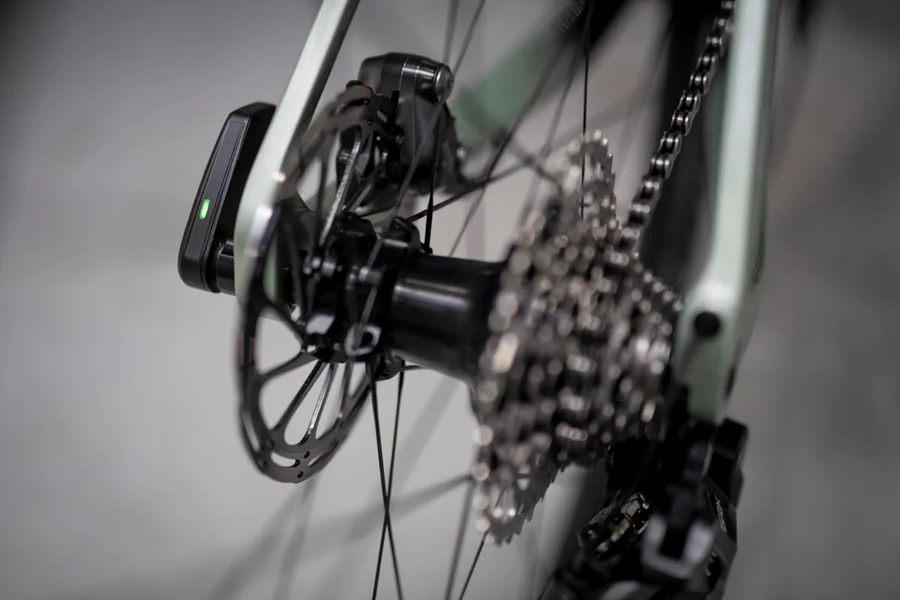 花鼓内置牙盘 Ridley正式发布Kanzo Fast气动砾石车