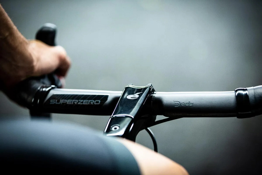 划算！联名兰博基尼的Cervelo R5只售18000美元
