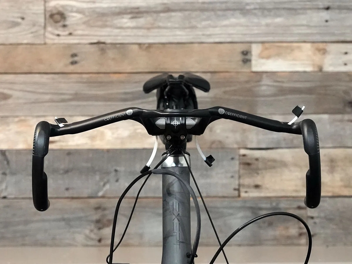 融合码表架 外形独特的Wave RR气动弯把