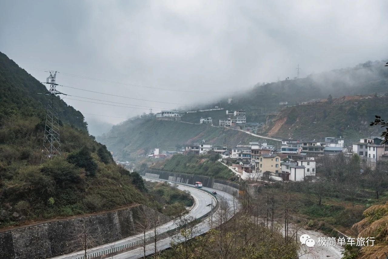 骑行云南D3：大理-永平  骑遇黄焖鸡之乡