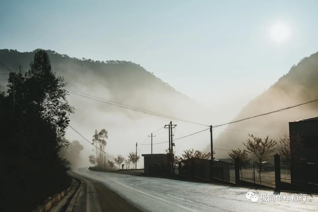 骑行云南D4：永平-保山  穿过大雾迎来大晴天