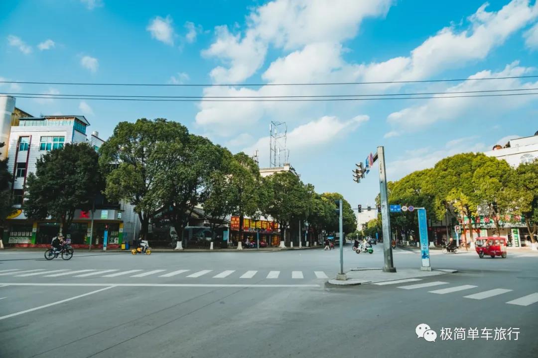 骑行云南D4：永平-保山  穿过大雾迎来大晴天