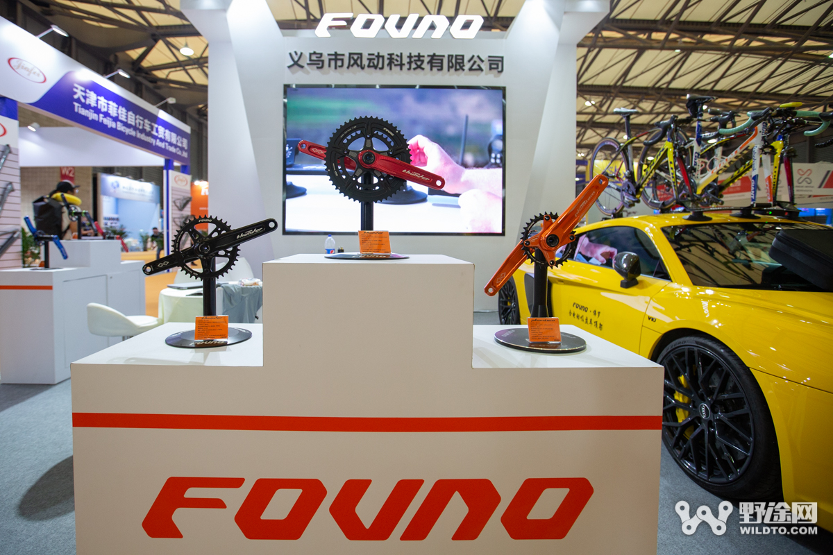 中國展 | FOVNO邱楊：不懼黑評(píng) 要做車頂架界特斯拉
