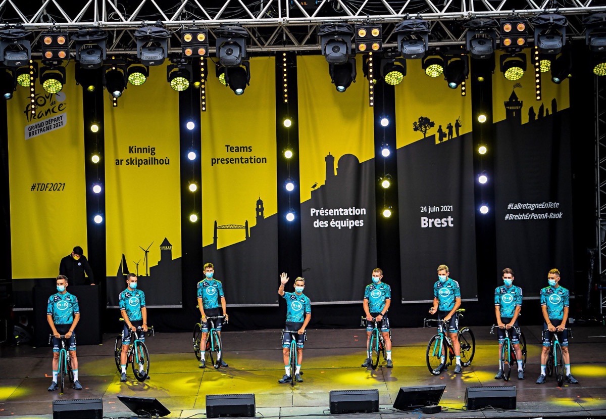 【图集】离开赛还有一天！2021环法车队亮相仪式