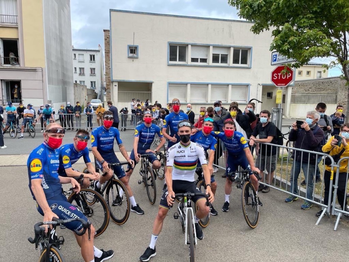 【图集】离开赛还有一天！2021环法车队亮相仪式