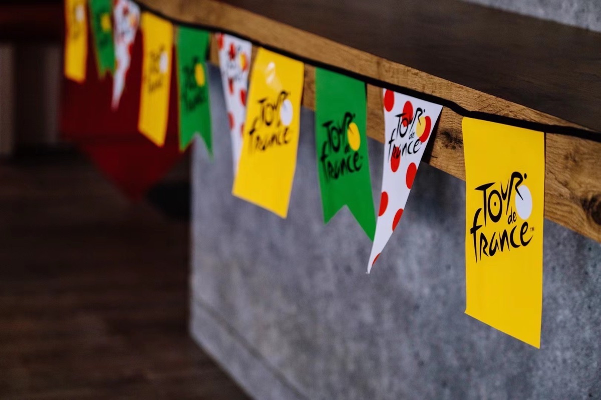 【图集】离开赛还有一天！2021环法车队亮相仪式