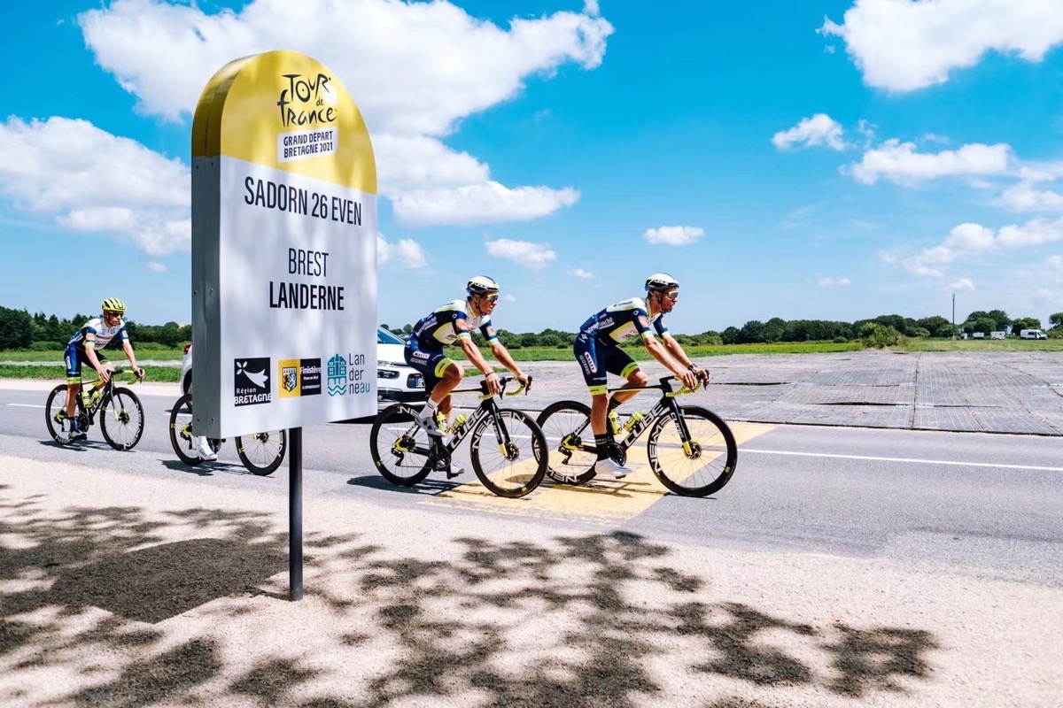 【图集】离开赛还有一天！2021环法车队亮相仪式