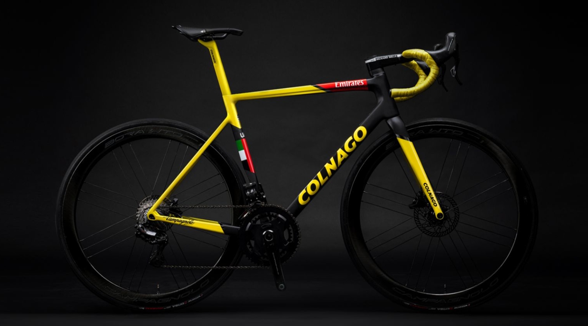 poga00ar)在2021年环法自行车赛中卫冕冠军成功,colnago为之推出了
