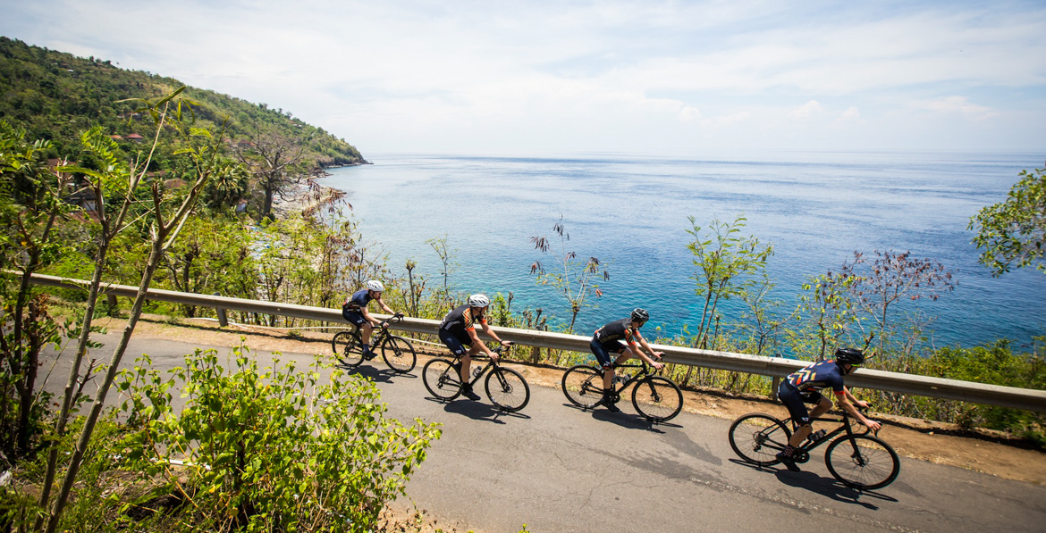 不是热门旅游路线巴厘岛公路骑行却给了我们这样的体会