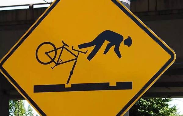 英吹思婷!各国奇葩自行车标识牌等你来猜!