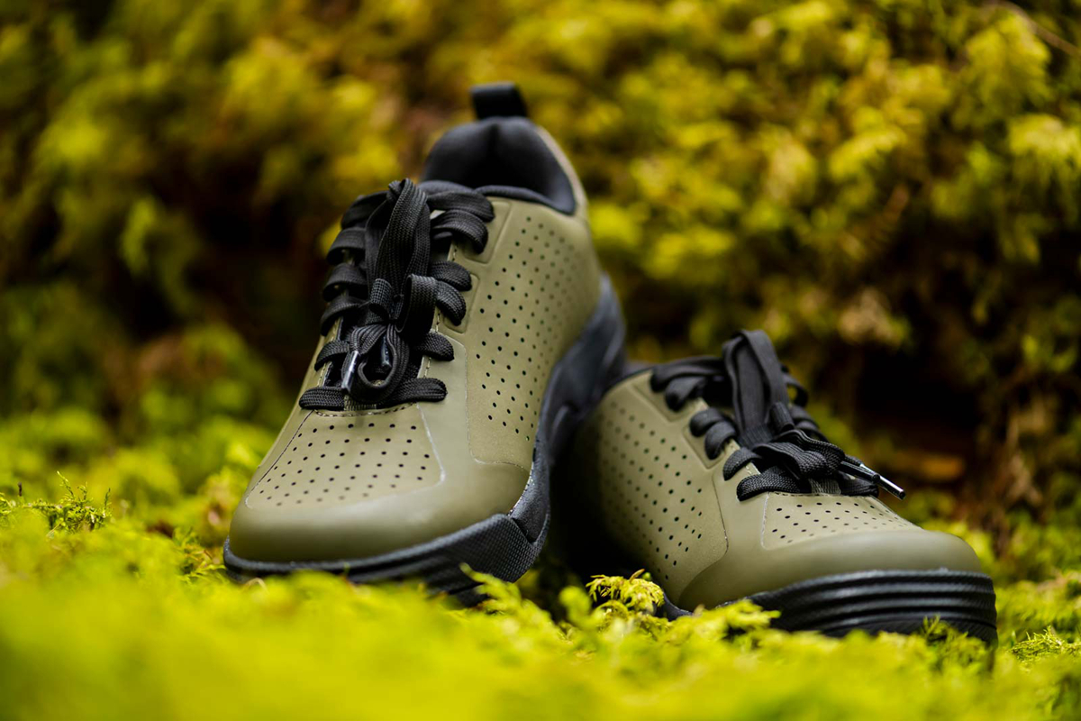 加强鞋头保护 Bontrager推出新款山地平底鞋