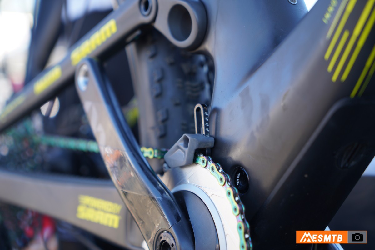 图集｜尼诺世界冠军版Scott Spark RC细节有何不同