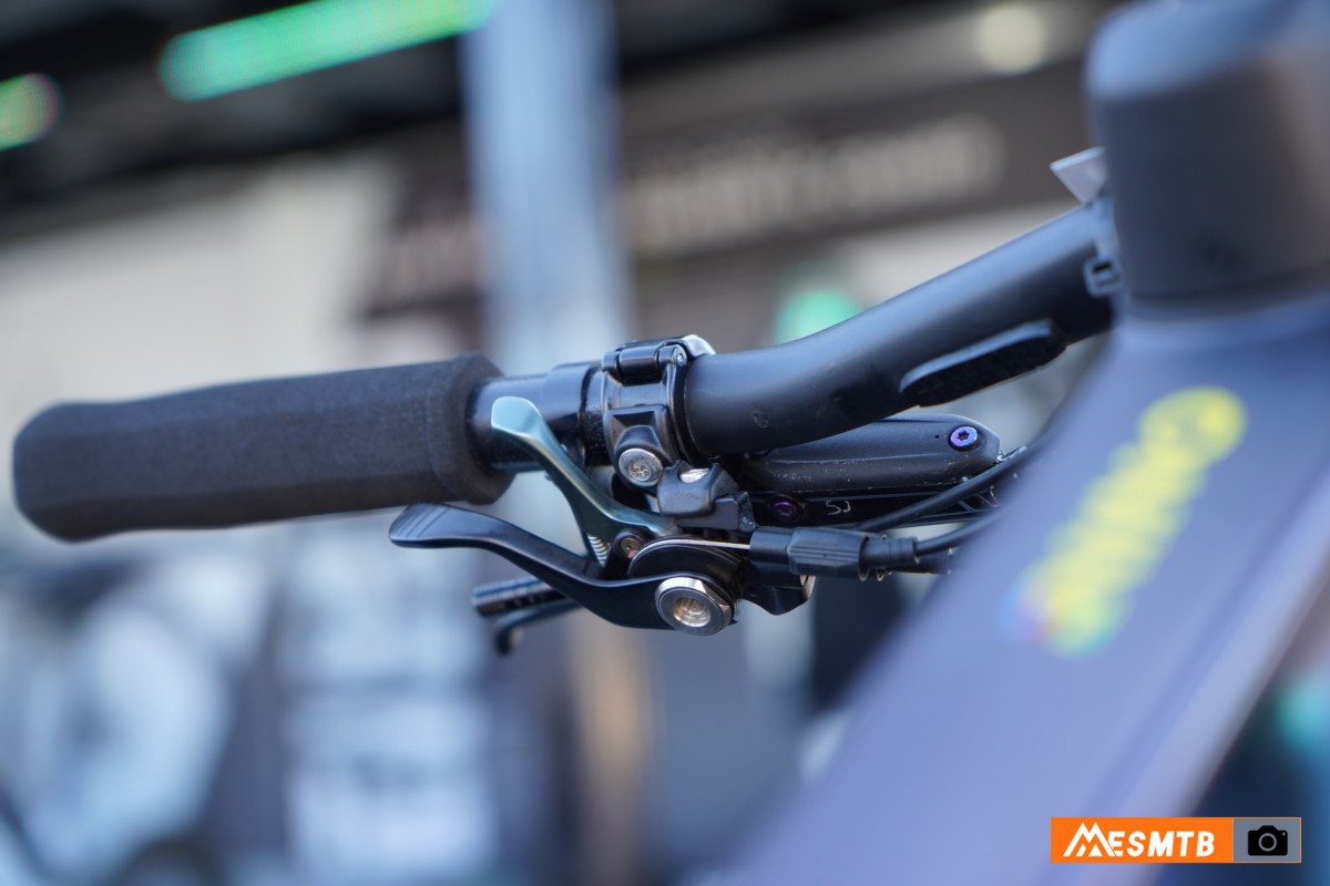 图集｜尼诺世界冠军版Scott Spark RC细节有何不同