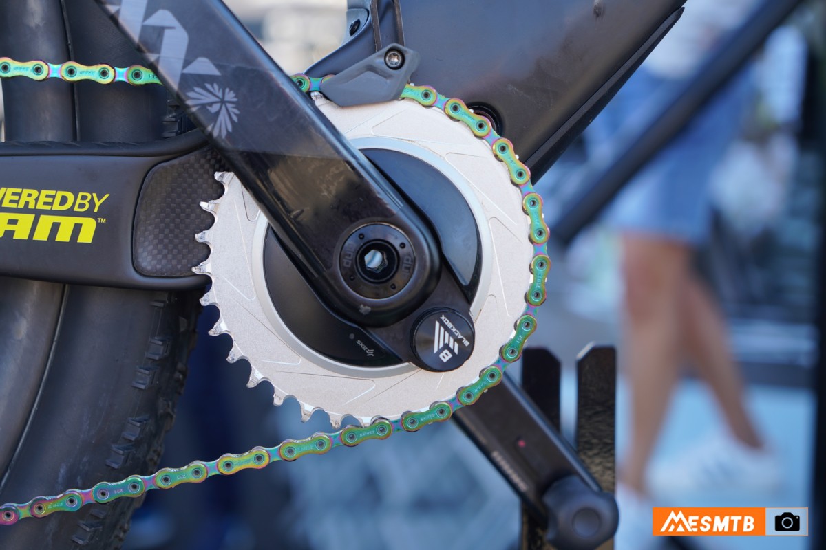 图集｜尼诺世界冠军版Scott Spark RC细节有何不同