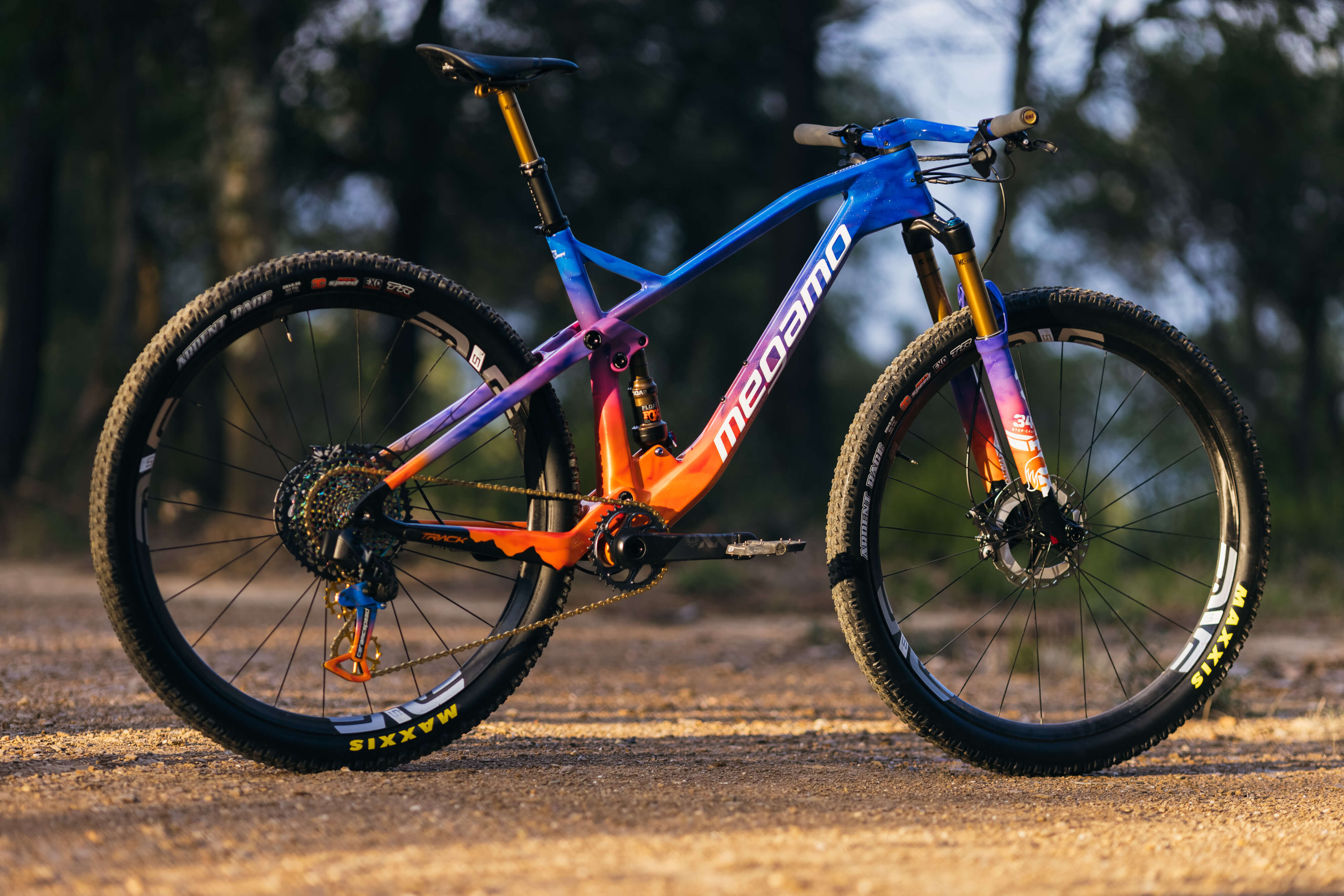 落日渐变色彩  涂装大师为Sami打造定制版涂装