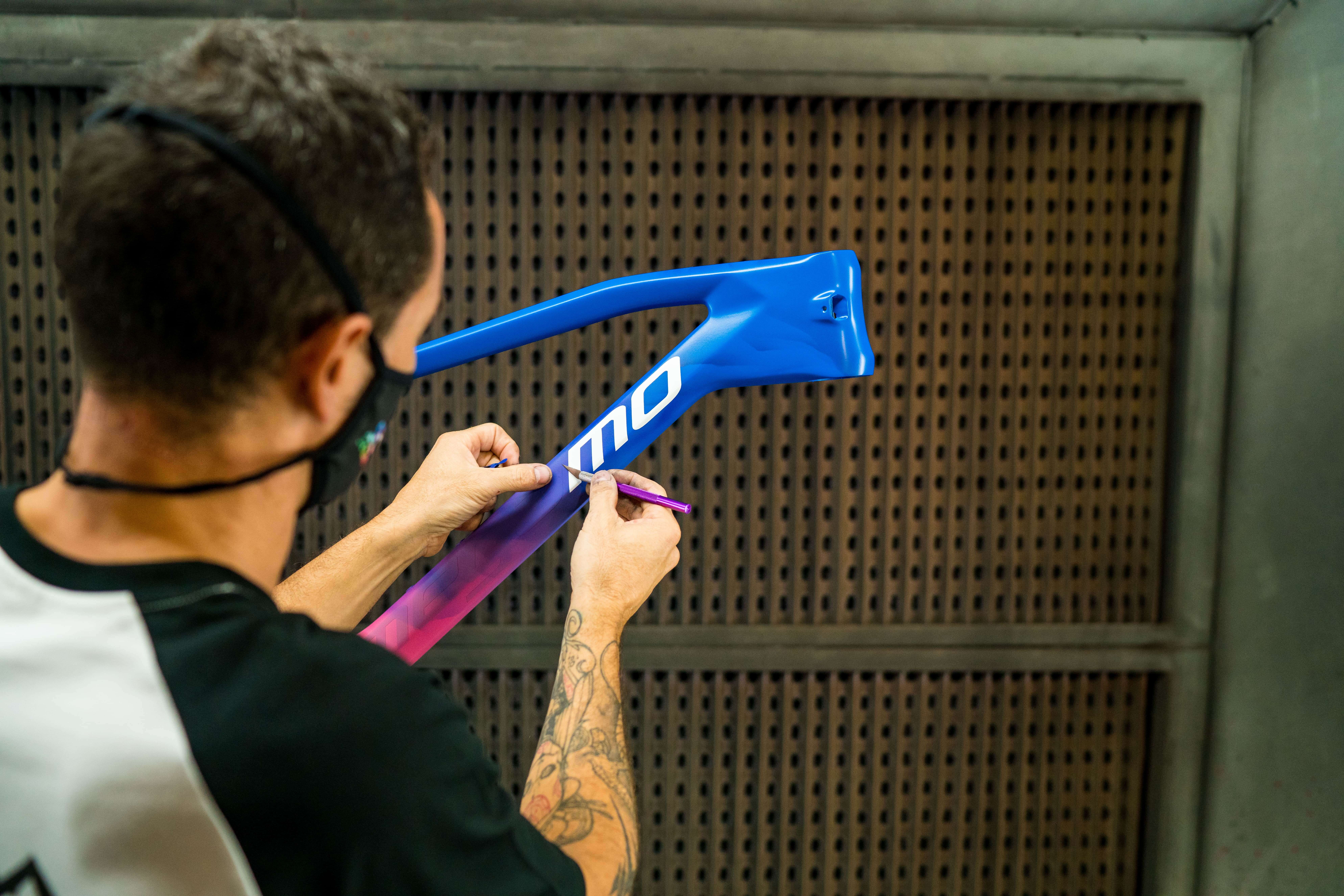 落日渐变色彩  涂装大师为Sami打造定制版涂装