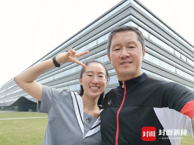 兑现承诺！52岁父亲骑行2080公里看望女儿