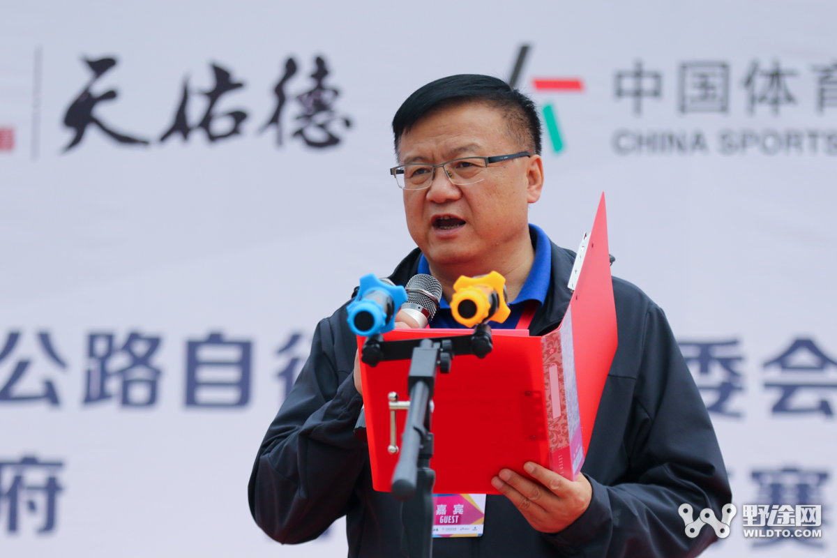 环湖联赛湟源站：草原竞速 老马不老