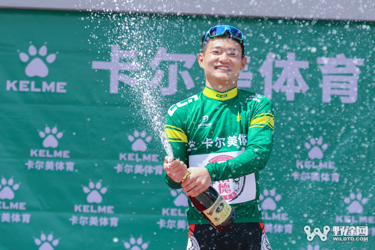 環(huán)湖賽S1：業(yè)余悍將侯棟乙斬賽段 天佑德車隊奪兩衫