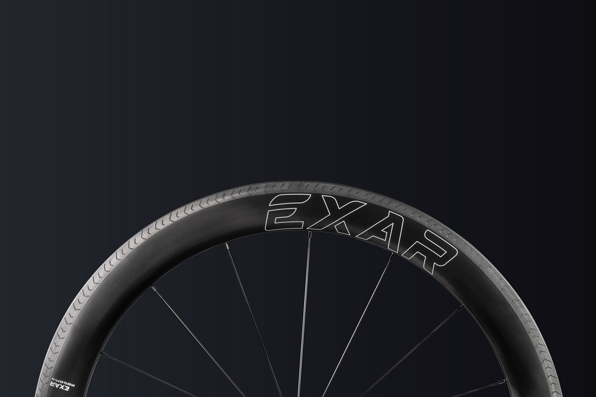 迈金科技子品牌EXAR问世，首款碳纤维轮组隆重登场