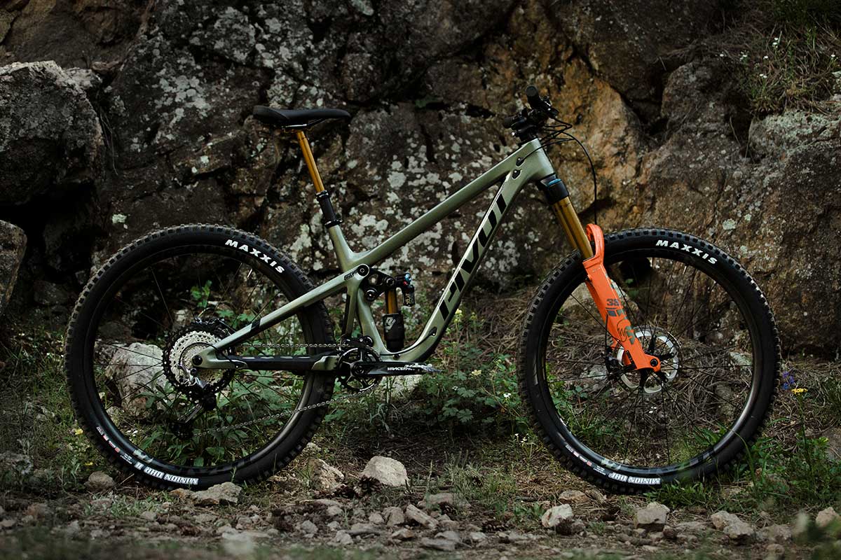 争做EWS赛场最快车型 Pivot推出新款Firebird