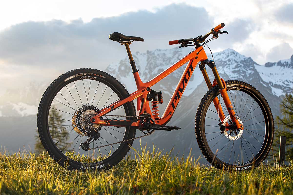 争做EWS赛场最快车型 Pivot推出新款Firebird