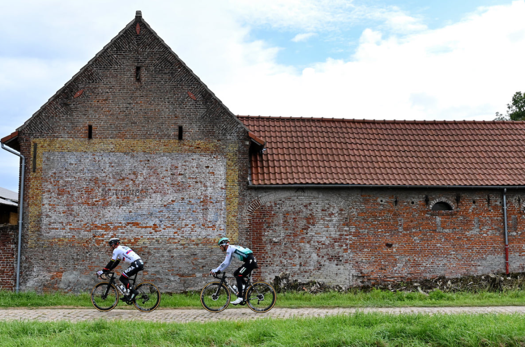 机械更可靠 萨甘选择R9120套件征战巴黎-鲁贝