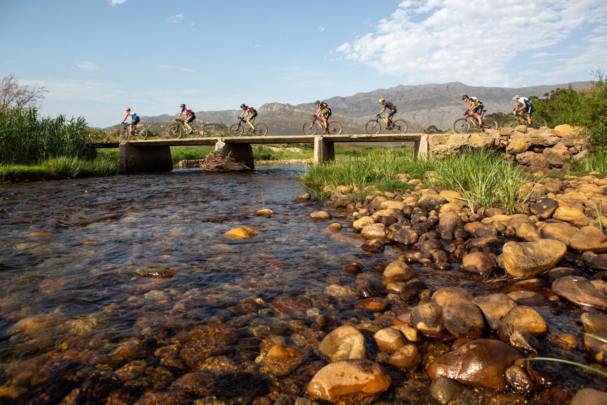 Cape Epic S4：Scott车队夺赛段 闪电女队五连胜