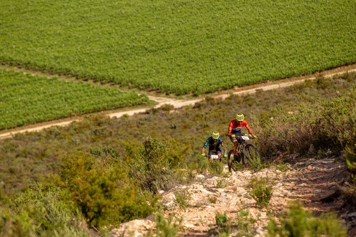 Cape Epic S4：Scott车队夺赛段 闪电女队五连胜