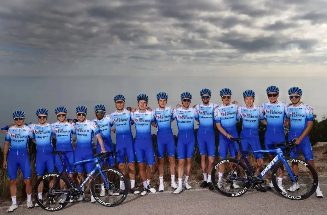 2022新赛季开启 18支世巡车队装备公开