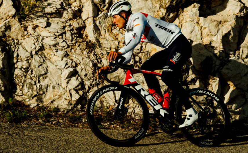 2022新赛季开启 18支世巡车队装备公开