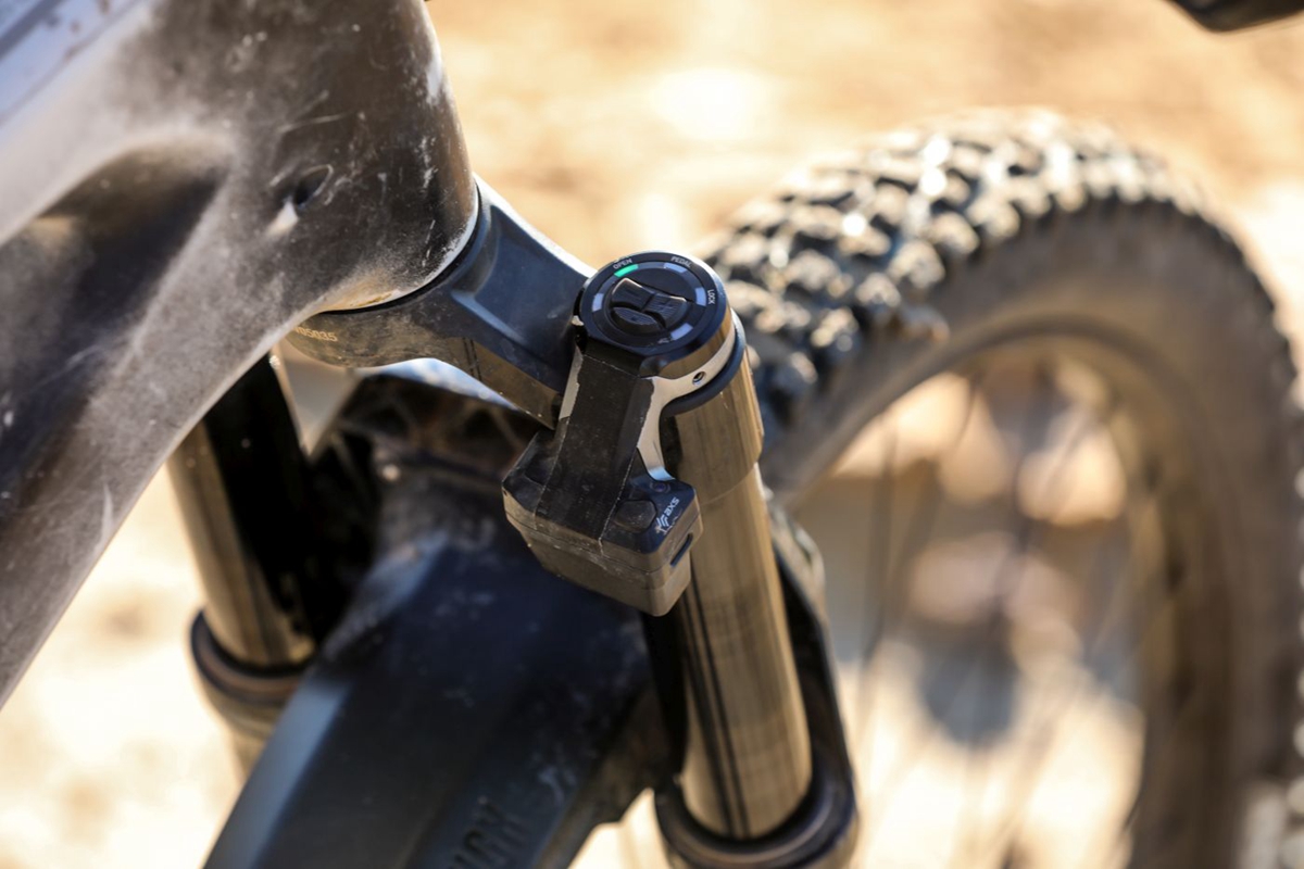 可自行升级 SRAM无线控制避震系统上市